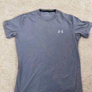 Under armour t shirt